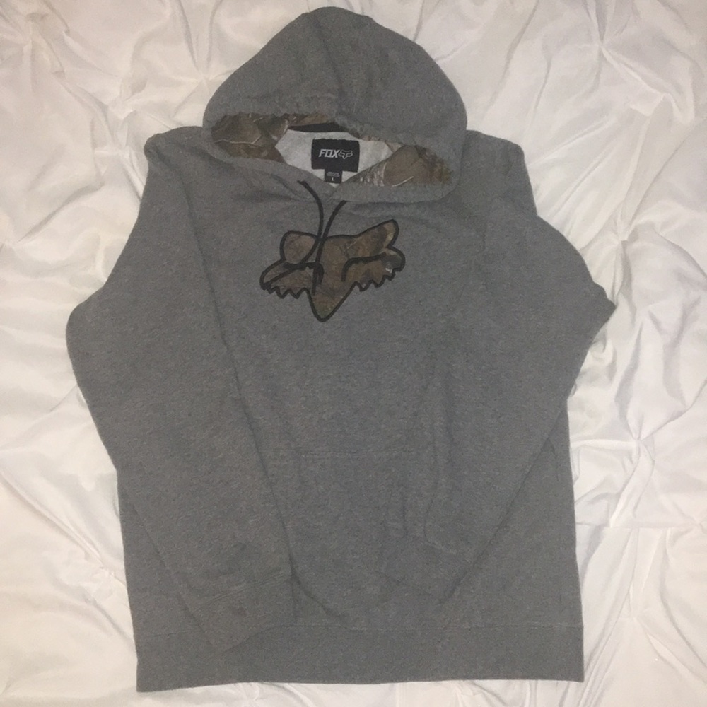 Men’s FOX camo hoodie size Large